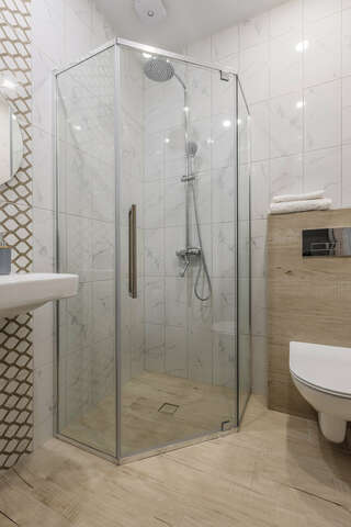 Гостиница Кама Ижевск Семейный номер с общей ванной комнатой-7